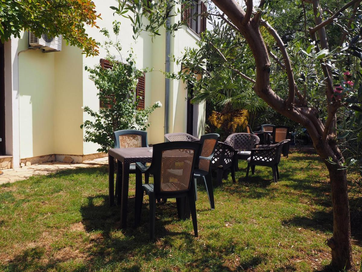 Dea Apartments بولا المظهر الخارجي الصورة